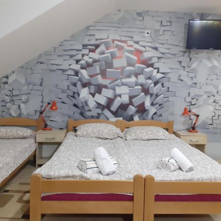 Nadja Apartment Novi Sad Bagian luar foto