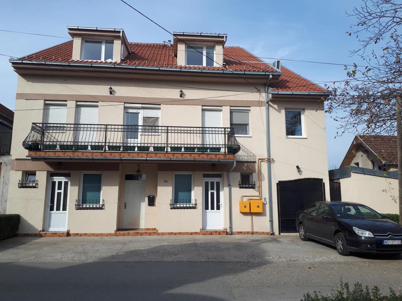Nadja Apartment Novi Sad Bagian luar foto