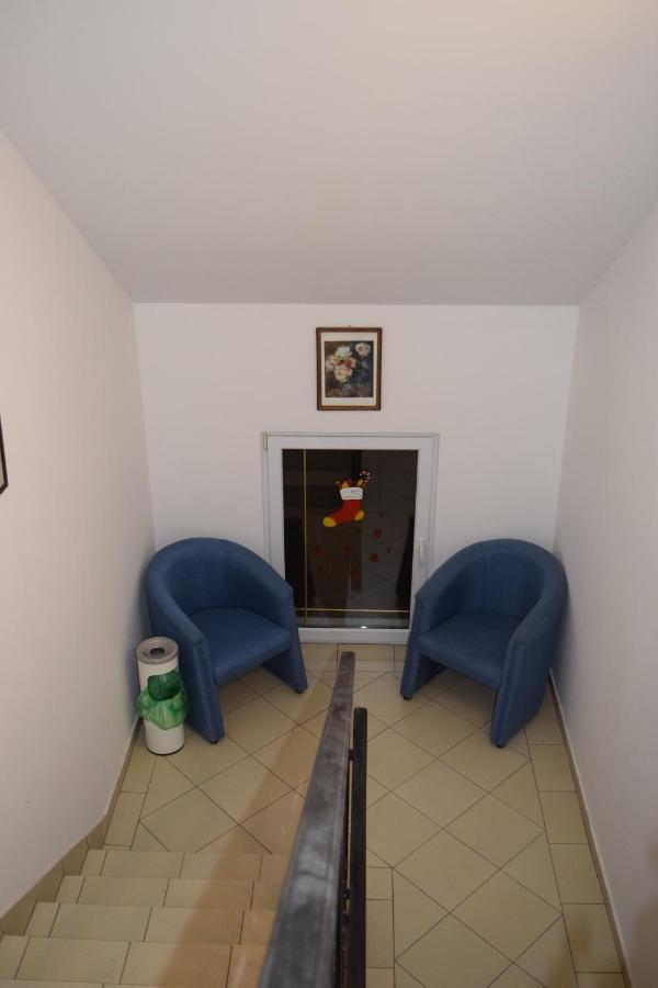 Nadja Apartment Novi Sad Bagian luar foto